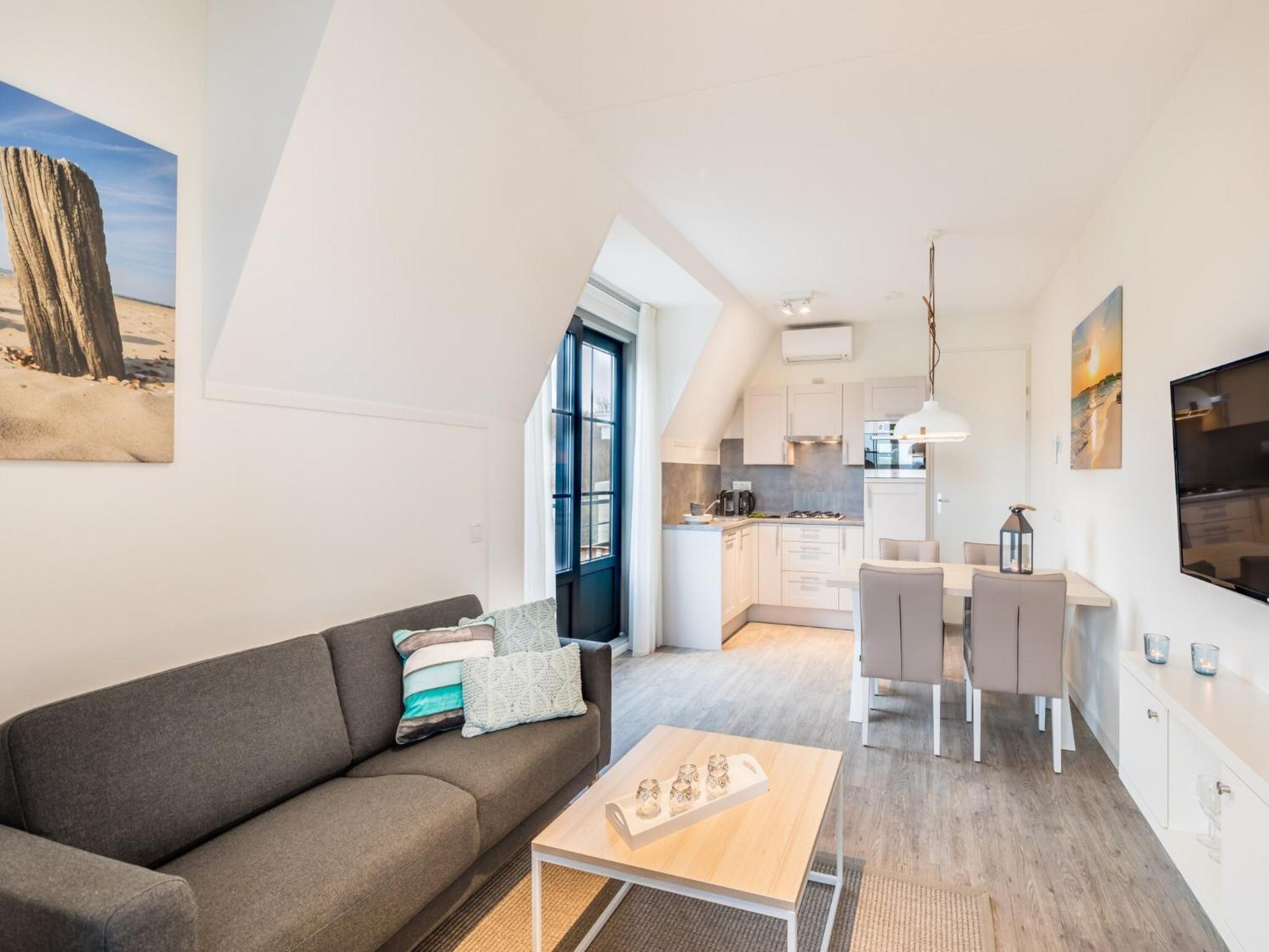 Luxurious With Two Bathrooms, 1 Km From The * Koudekerke
